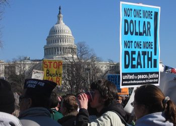 Suomen poliittinen johto ja Irakin sota – kovaa peliä kulisseissa