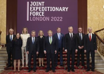 Suomen laivasto mukaan Britannian provokaatioihin?